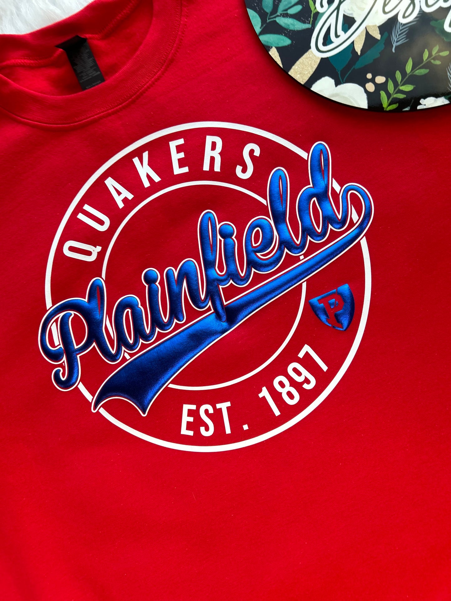 Plainfield Quakers Metallic Puff Circle Design