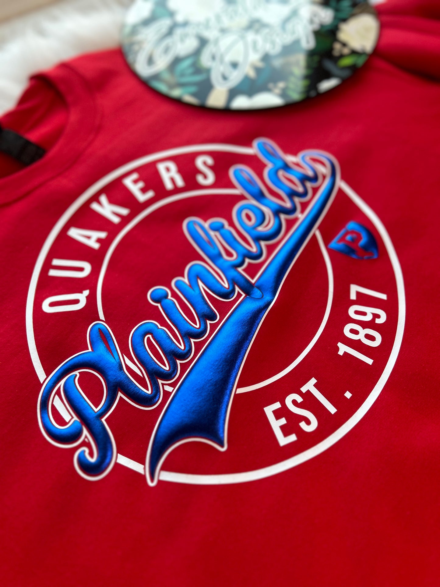 Plainfield Quakers Metallic Puff Circle Design