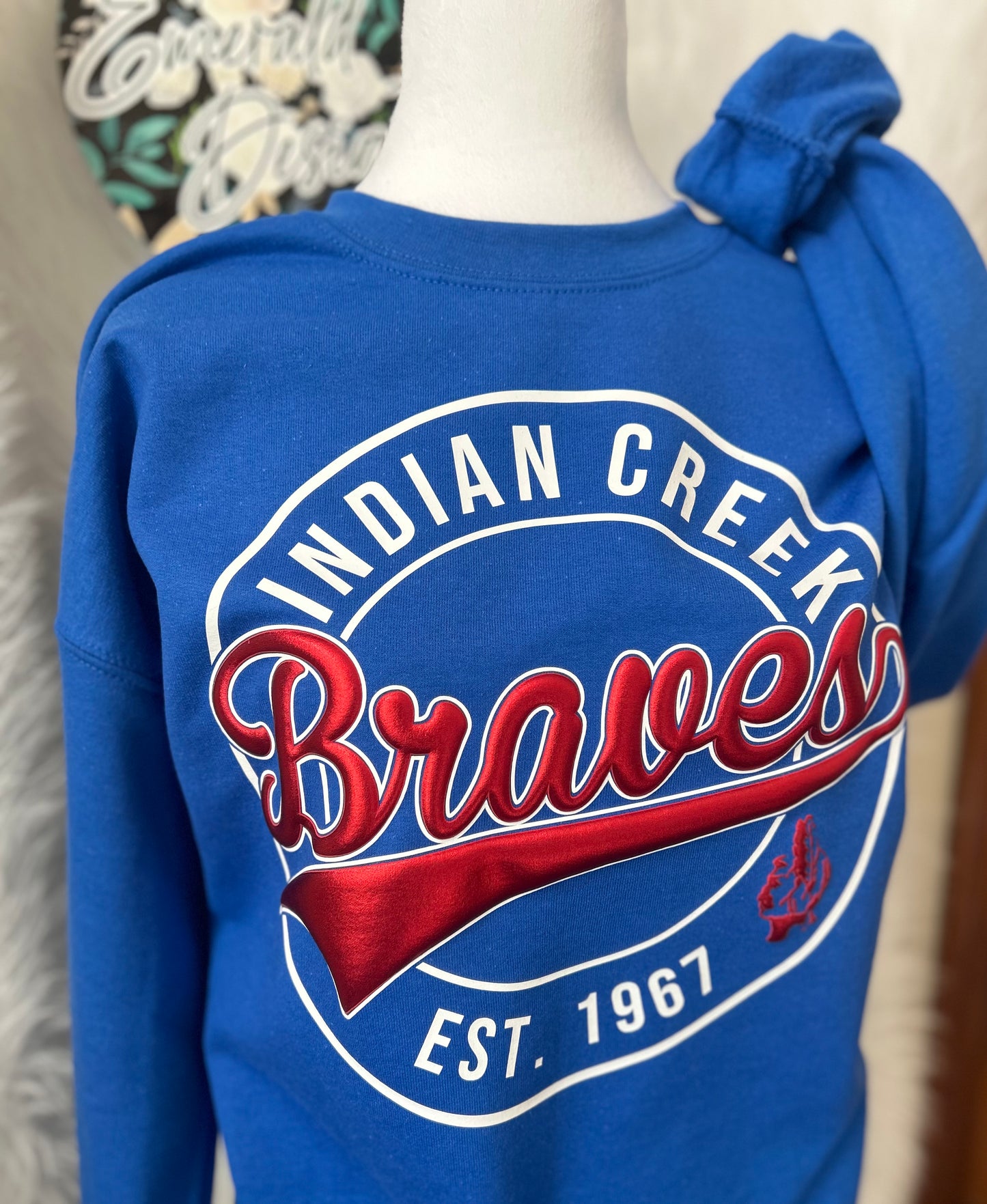 Indian Creek Braves Metallic Puff Circle Design