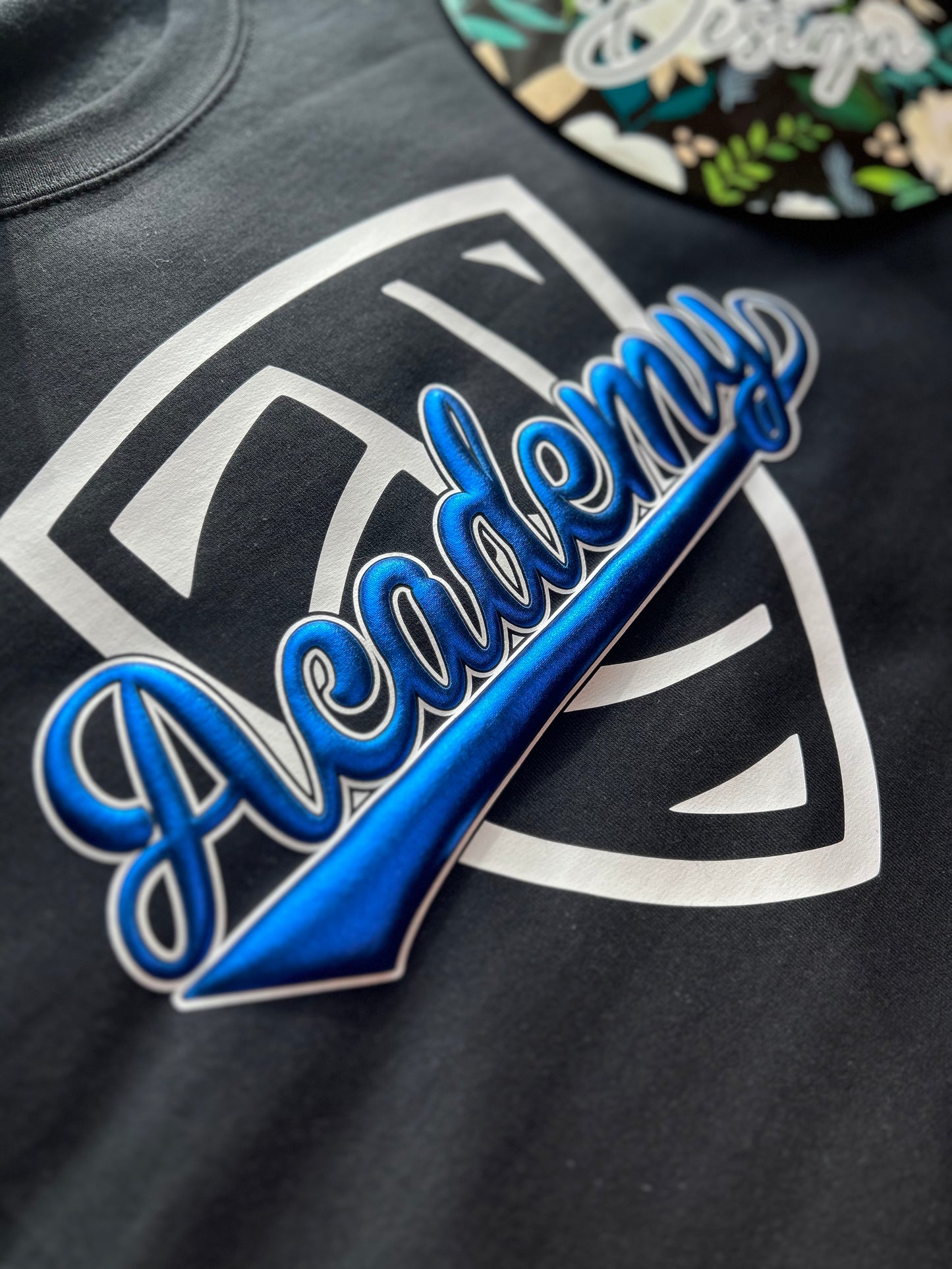 Academy Metallic Puff Design