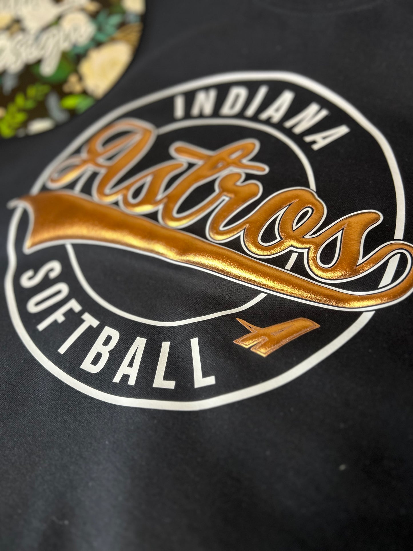 Indiana Astros Metallic Puff Circle Design